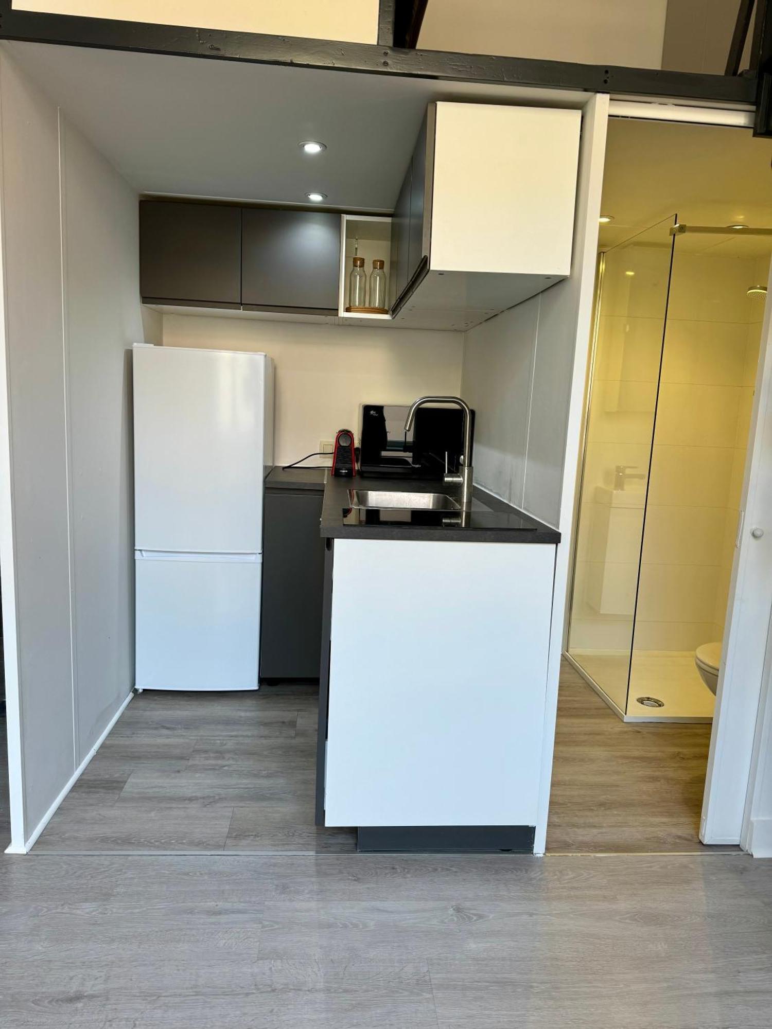 Studio Avec Chambre En Mezzanine Брюксел Екстериор снимка